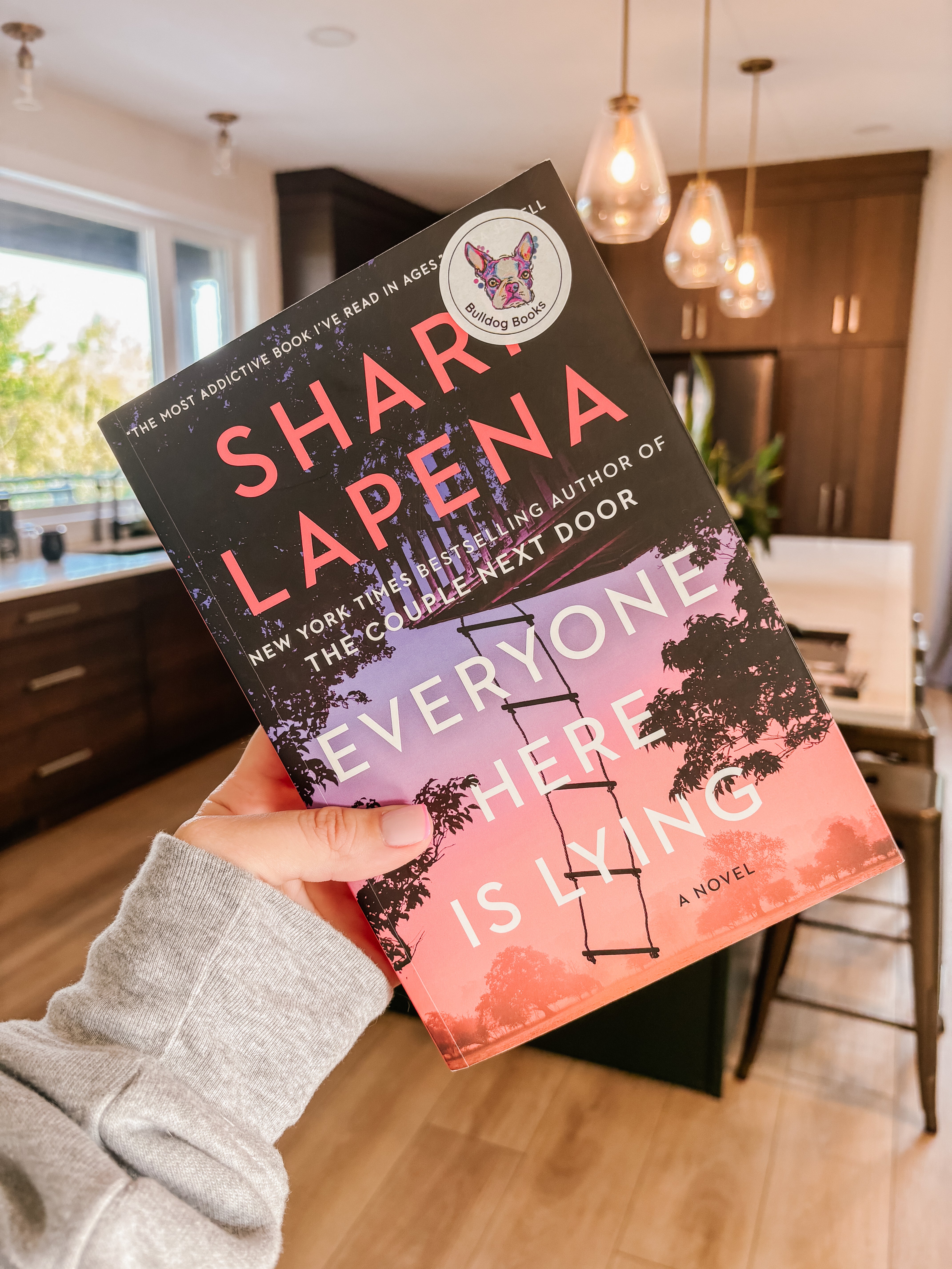 Everyone Here Is Lying by Shari Lapena