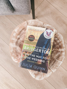 On the Way to the Wedding: Bridgerton (Book 8) by Julia Quinn