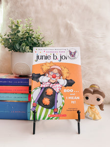 Junie B. Jones - Boo... And I Mean It! by Barbara Park